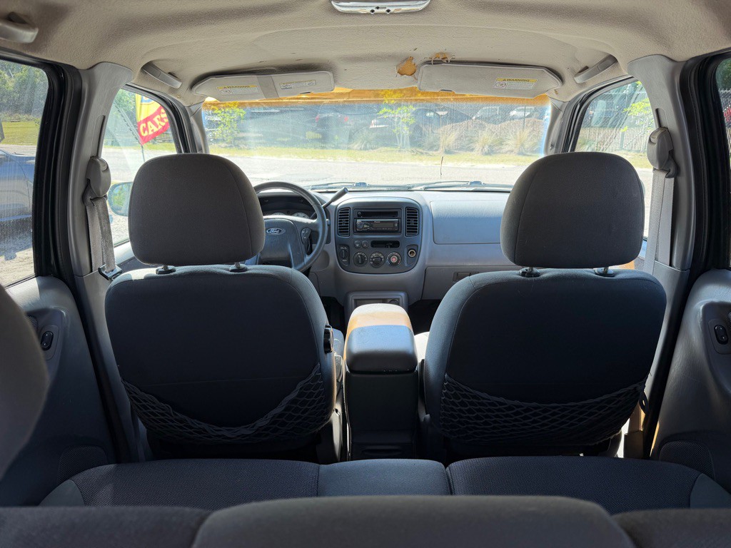 2002 Ford Escape Image 9