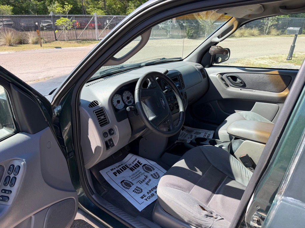 2002 Ford Escape Image 12
