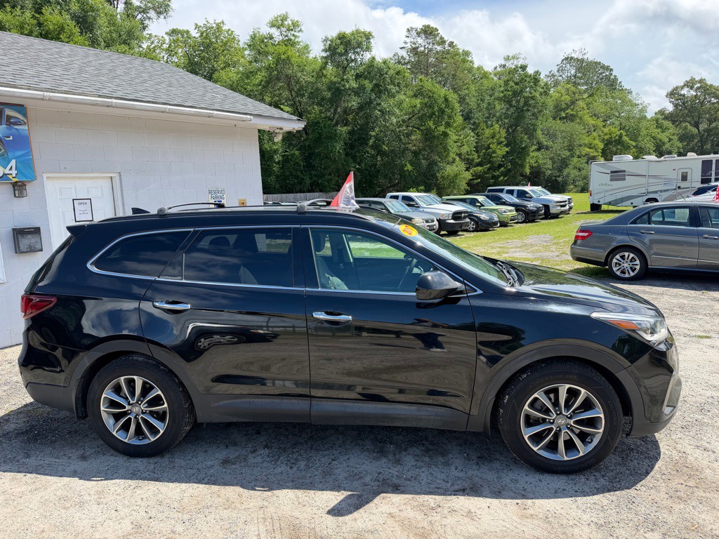 2017 Hyundai Santa Fe Image 7