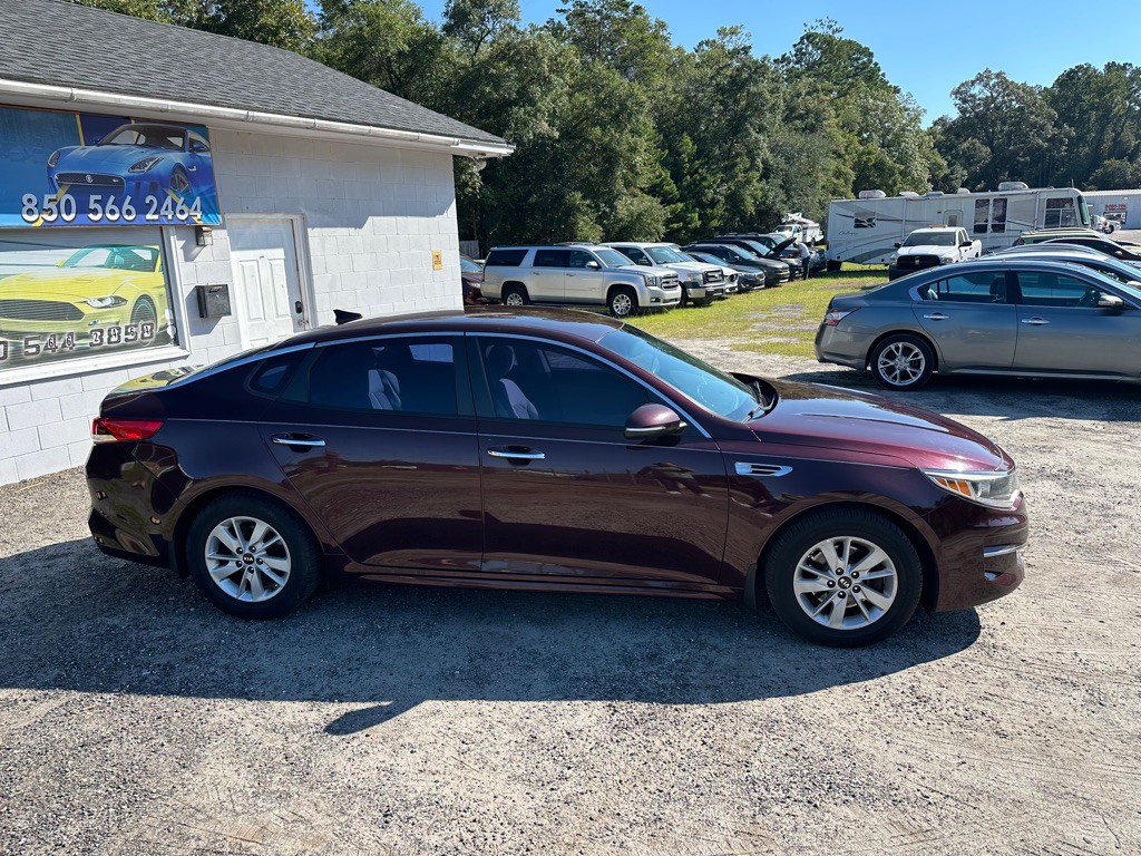 2017 Kia Optima Image 4
