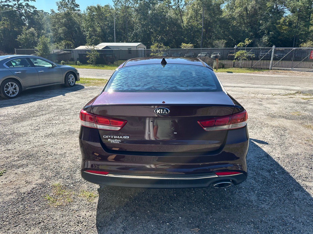 2017 Kia Optima Image 8