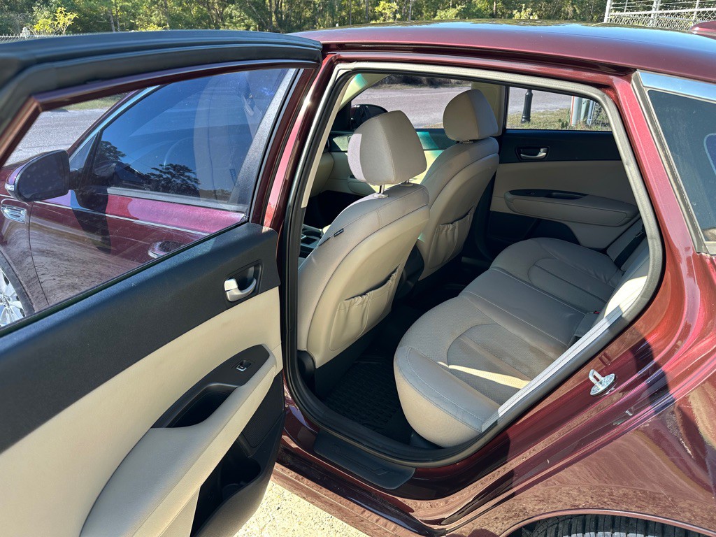 2017 Kia Optima Image 12