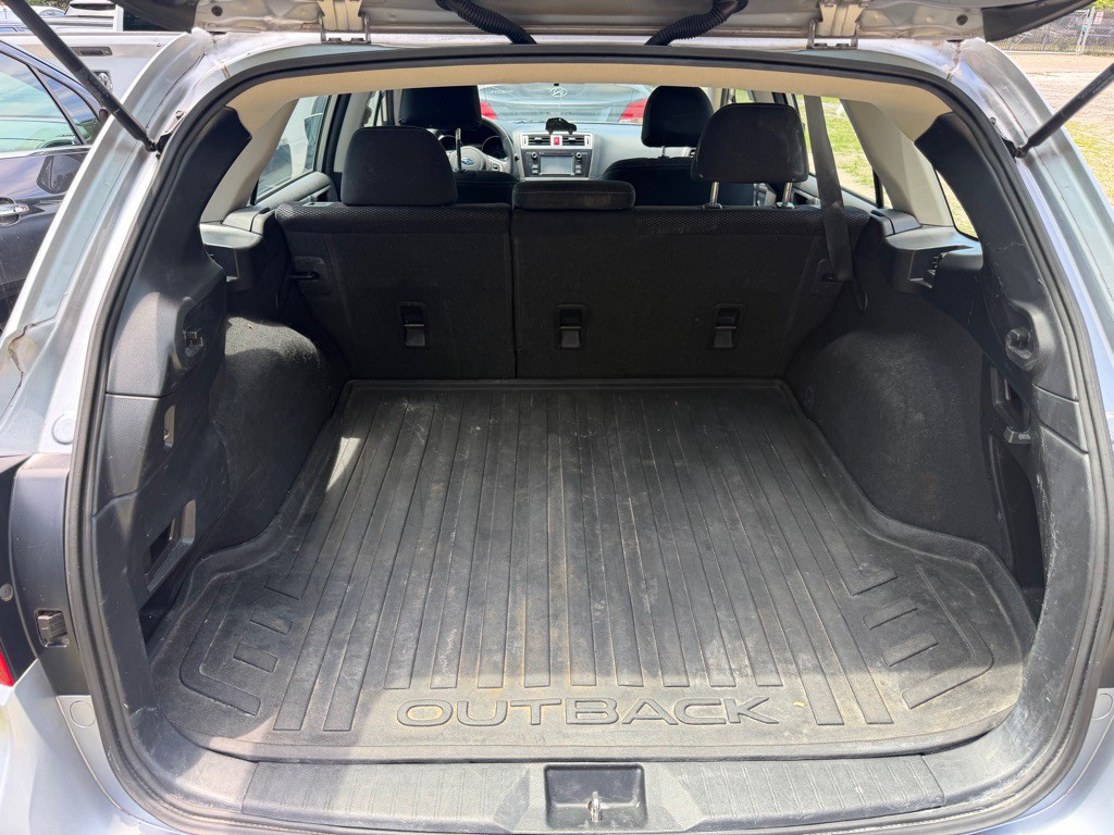 2016 Subaru Outback Image 13