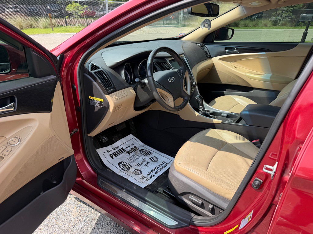2013 Hyundai Sonata Image 11