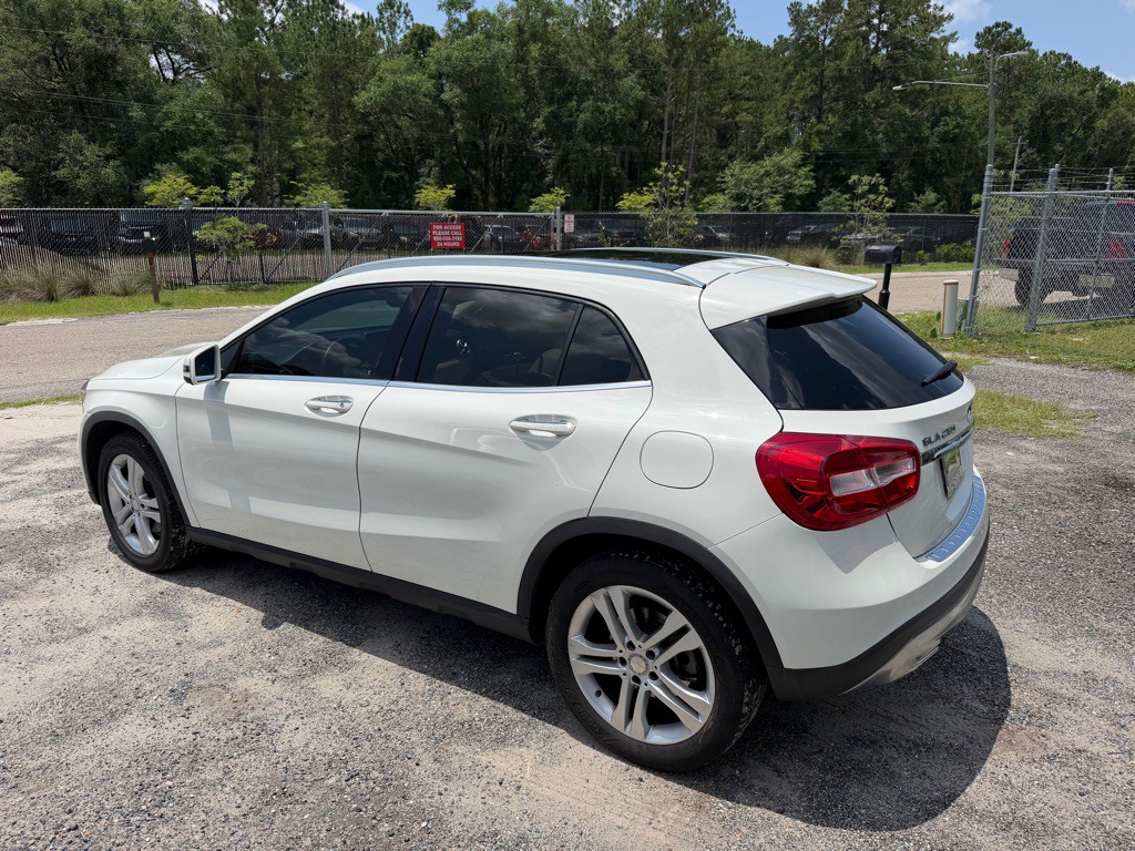 2017 Mercedes-Benz GLA-Class Image 6