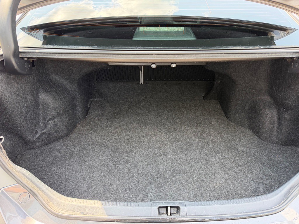 2015 Toyota Camry Image 15
