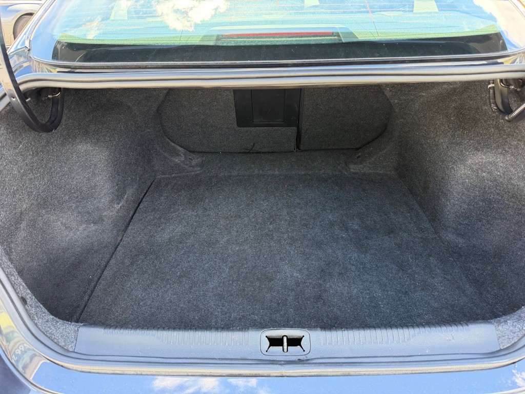 2017 Chrysler 200 Image 15