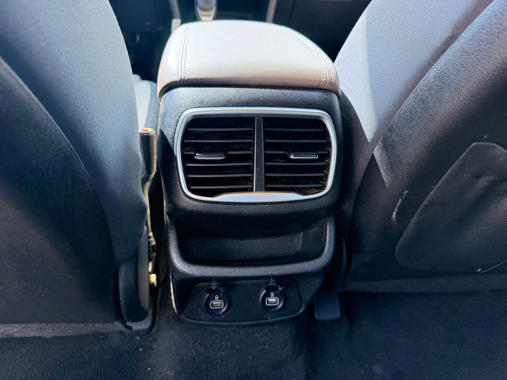 2020 Hyundai Santa Fe Image 12