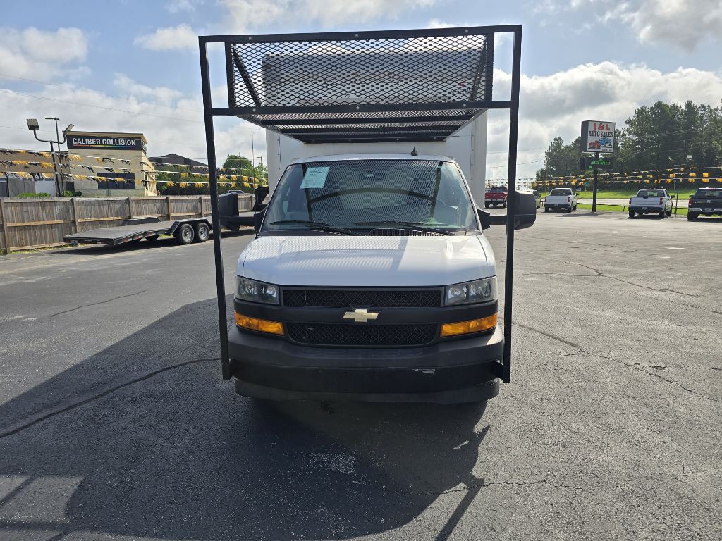 2019 Chevrolet Express Image 7
