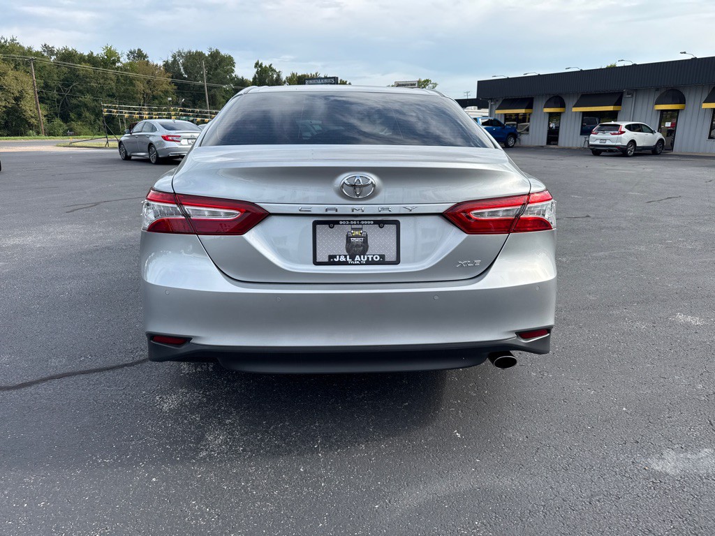 2018 Toyota Camry Image 4