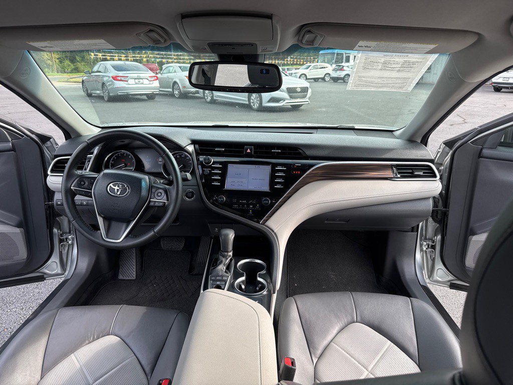 2018 Toyota Camry Image 14