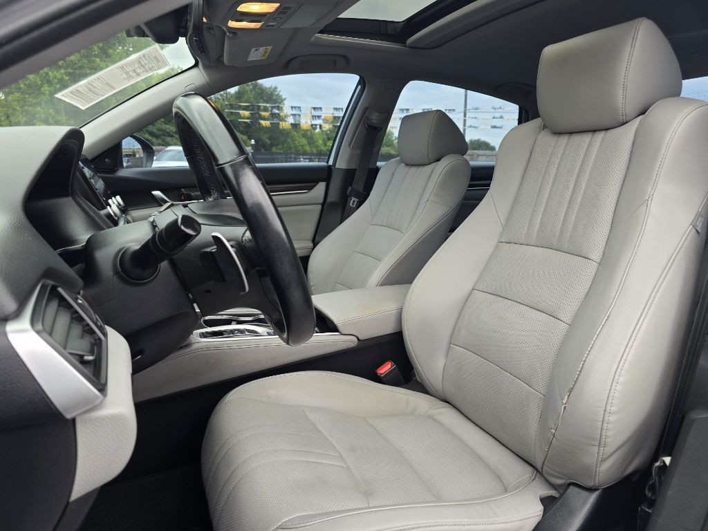 2018 Honda Accord Image 10