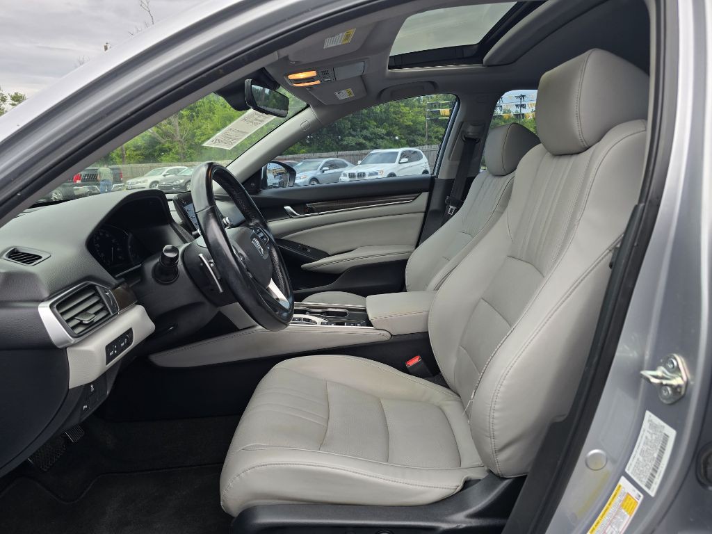 2018 Honda Accord Image 11