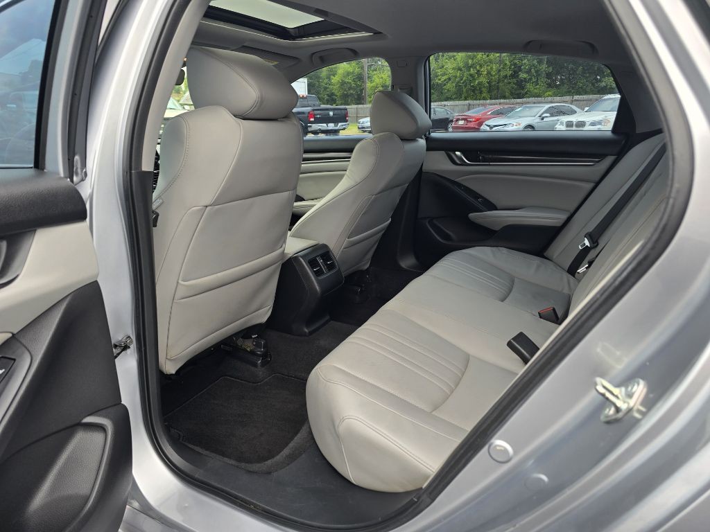 2018 Honda Accord Image 12