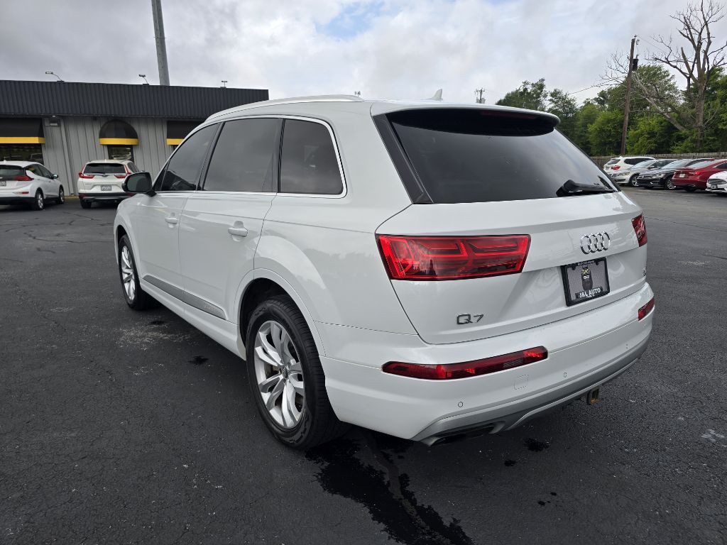 2017 Audi Q7 Image 3