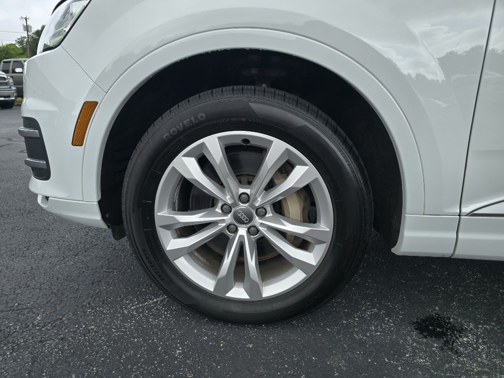 2017 Audi Q7 Image 9