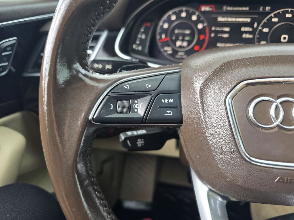 2017 Audi Q7 Image 18