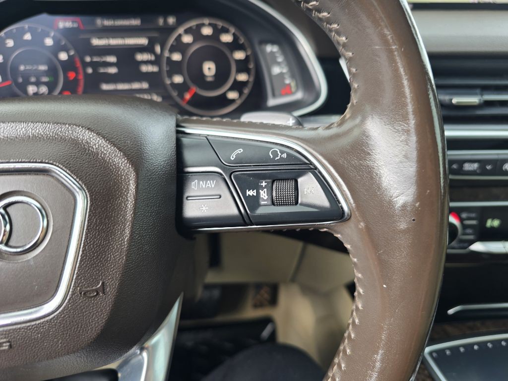 2017 Audi Q7 Image 19