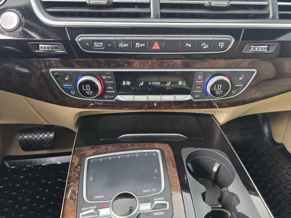 2017 Audi Q7 Image 21