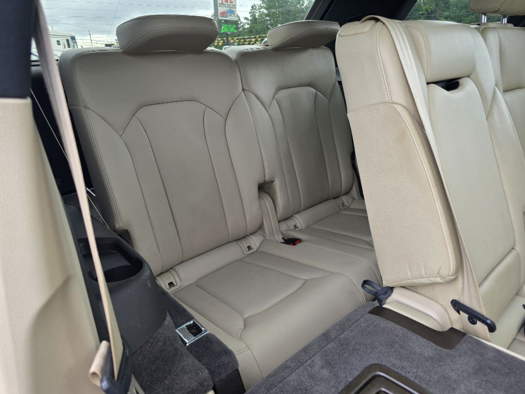 2017 Audi Q7 Image 25