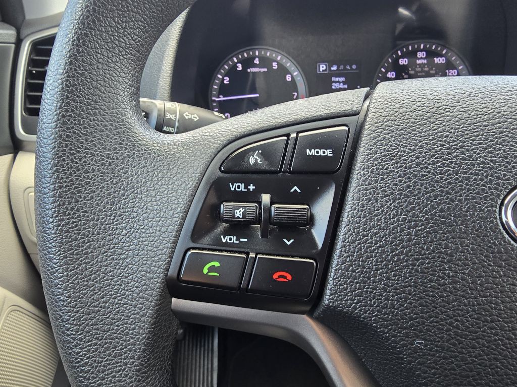 2018 Hyundai Tucson Image 18