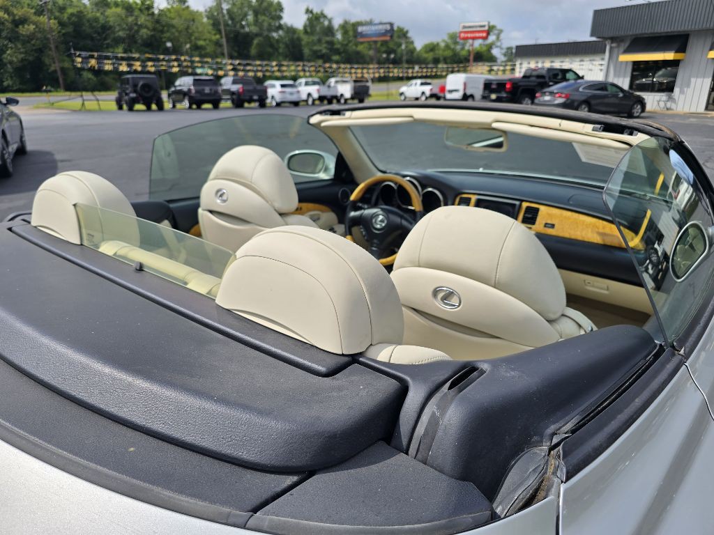 2005 Lexus SC Image 20