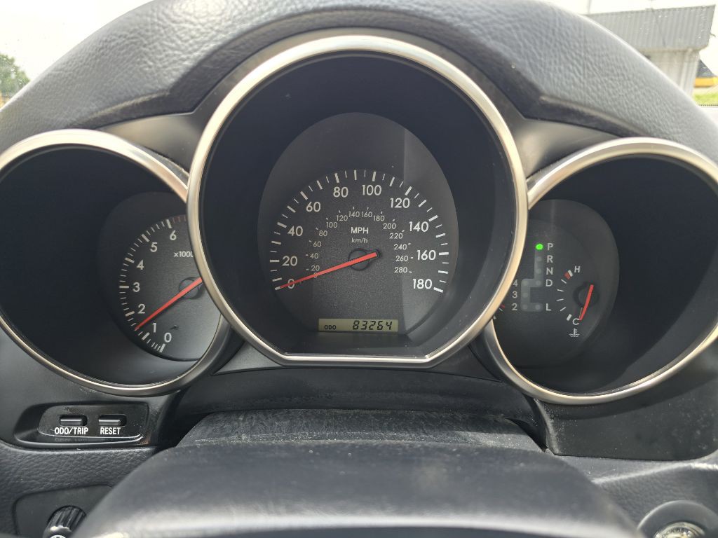 2005 Lexus SC Image 21