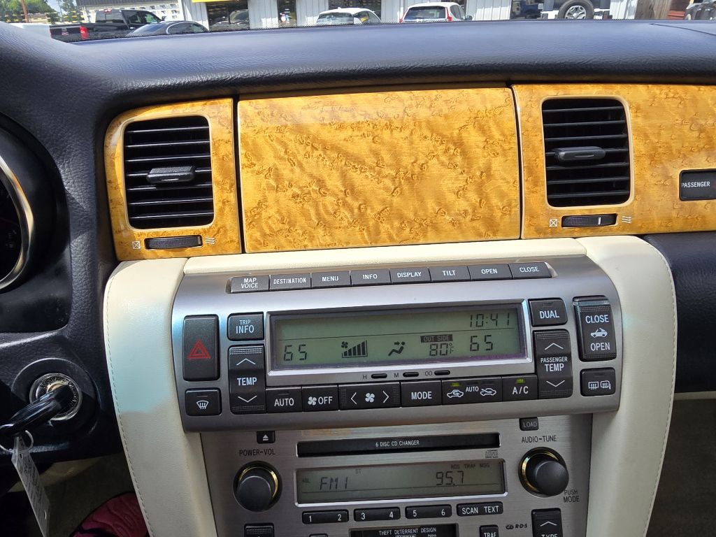 2005 Lexus SC Image 25