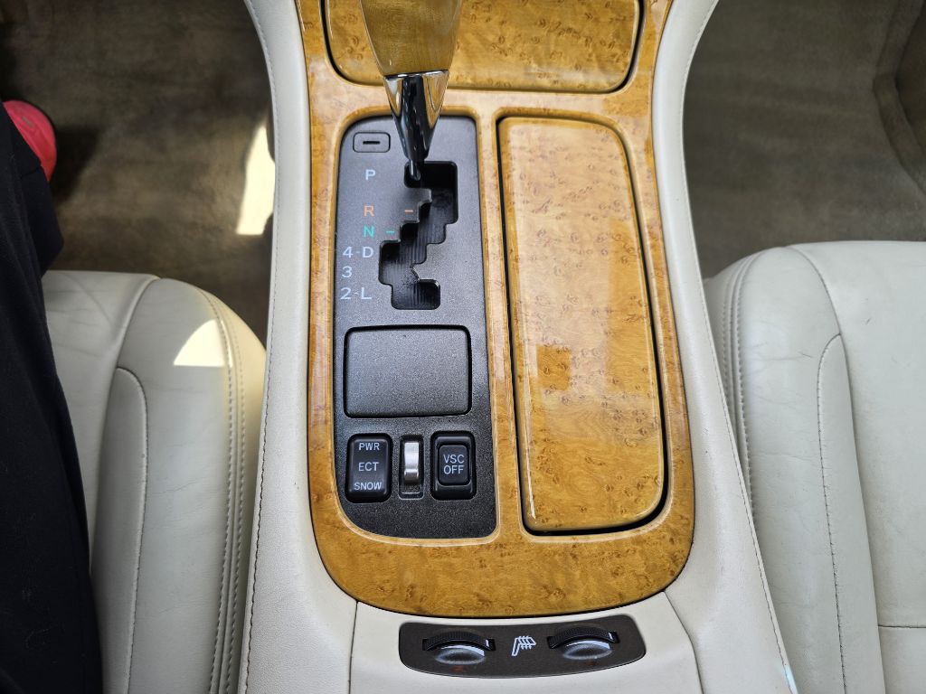 2005 Lexus SC Image 27