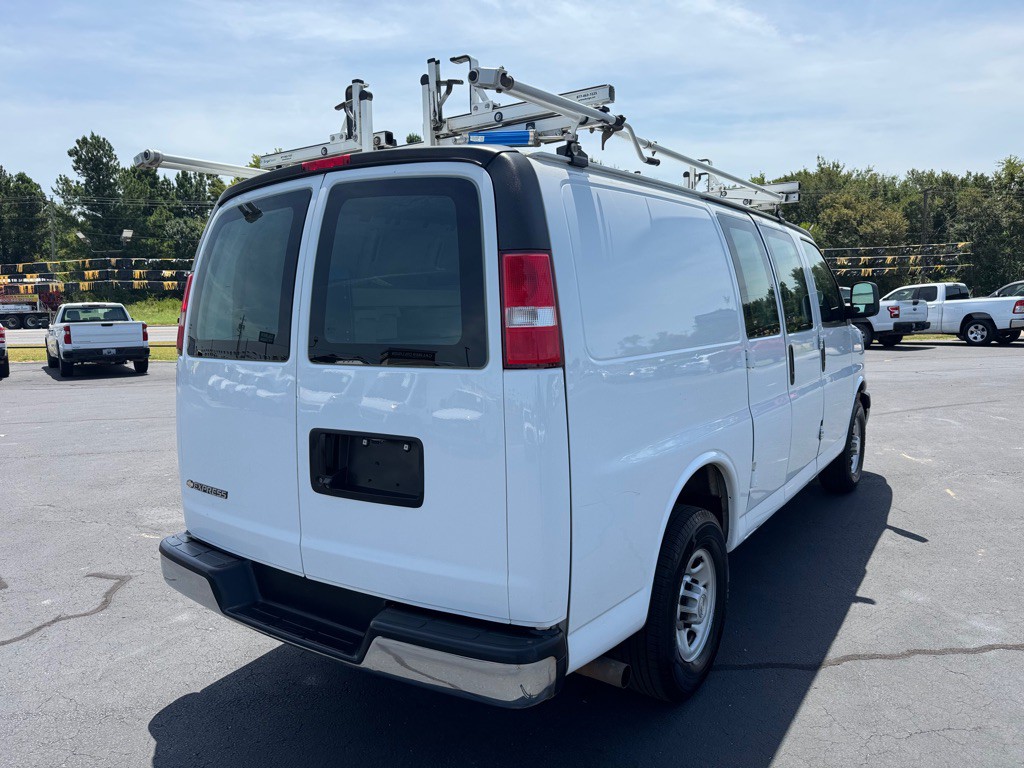 2019 Chevrolet Express Image 5