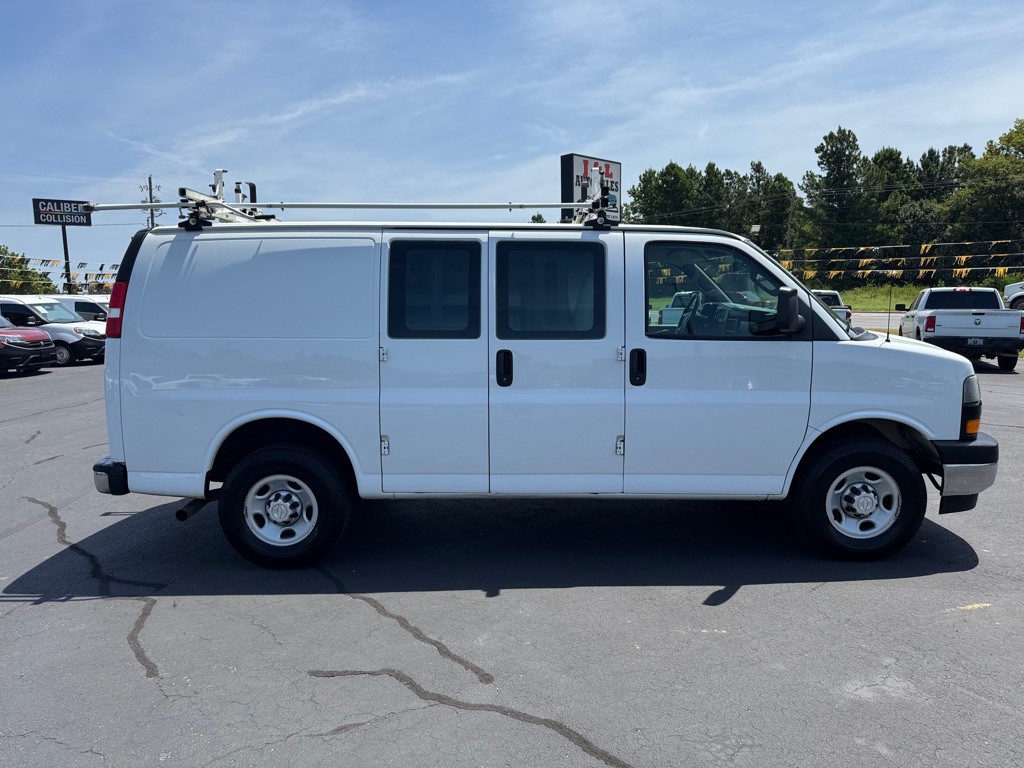 2019 Chevrolet Express Image 6