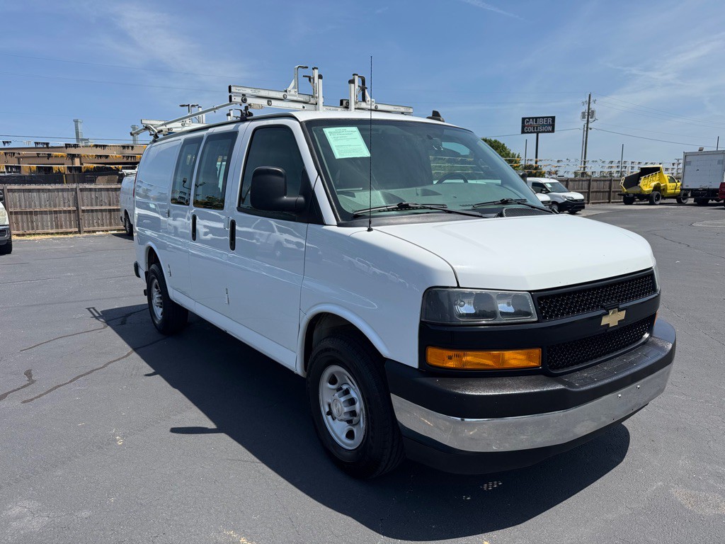 2019 Chevrolet Express Image 7