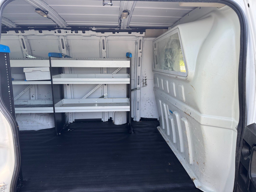 2019 Chevrolet Express Image 10