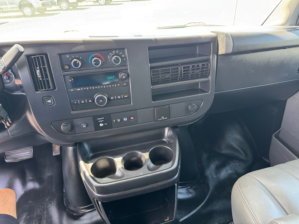 2019 Chevrolet Express Image 14