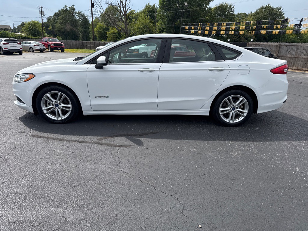 2018 Ford Fusion Image 2