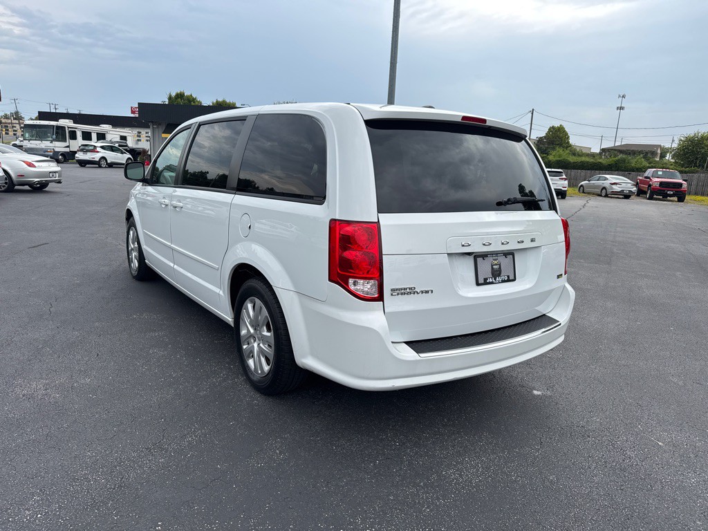 2017 Dodge Grand Caravan Image 3
