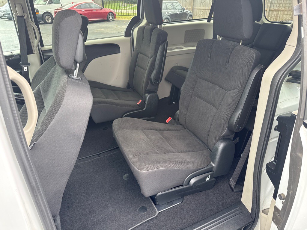 2017 Dodge Grand Caravan Image 10
