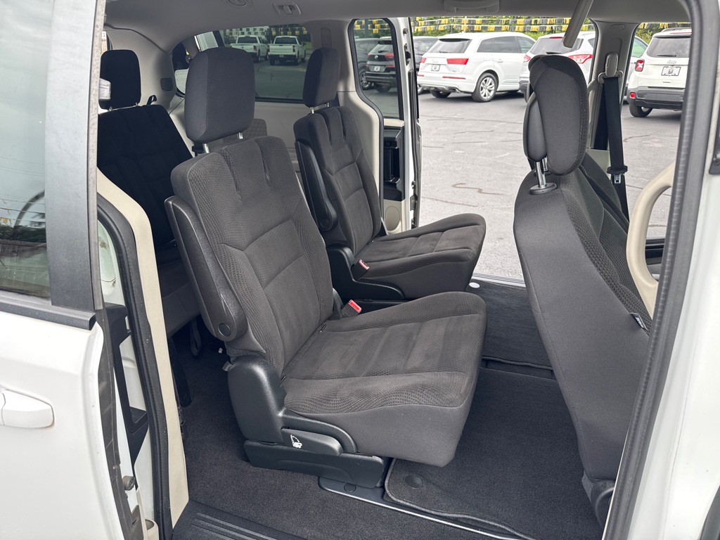 2017 Dodge Grand Caravan Image 12