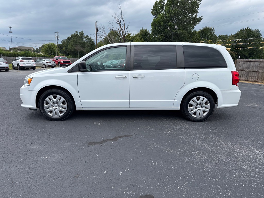 2018 Dodge Grand Caravan Image 2