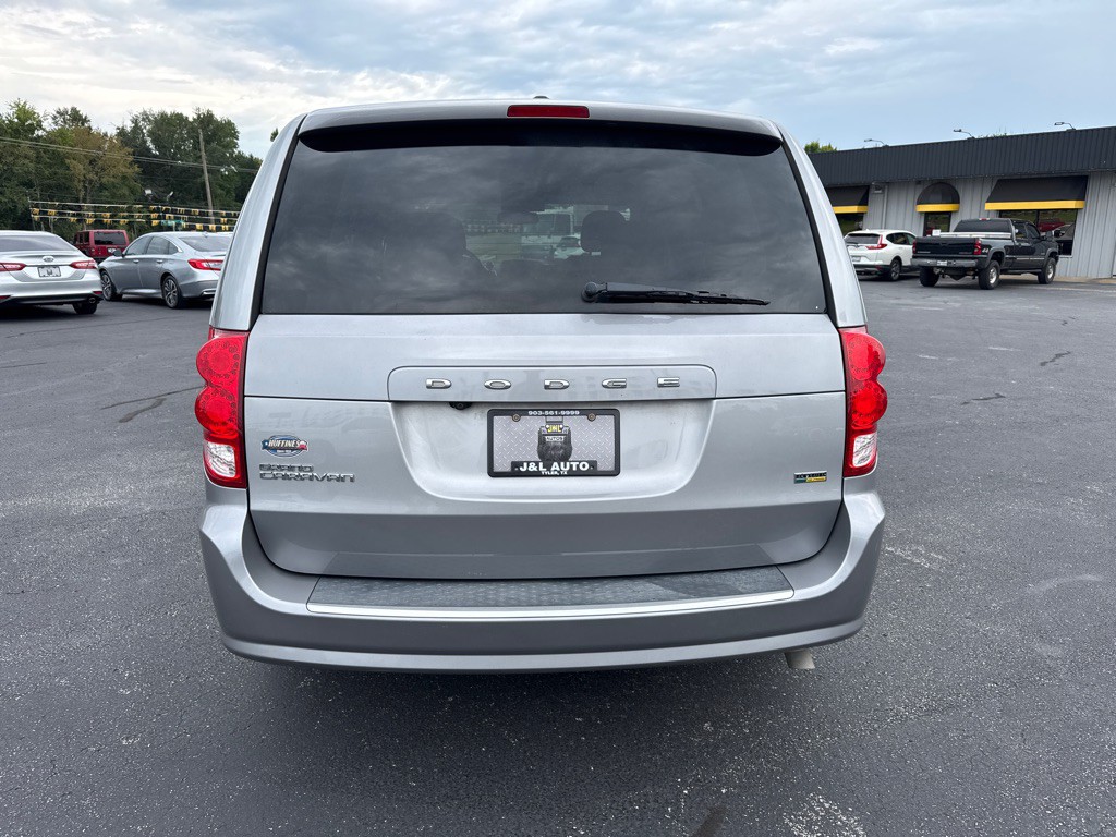 2017 Dodge Grand Caravan Image 4
