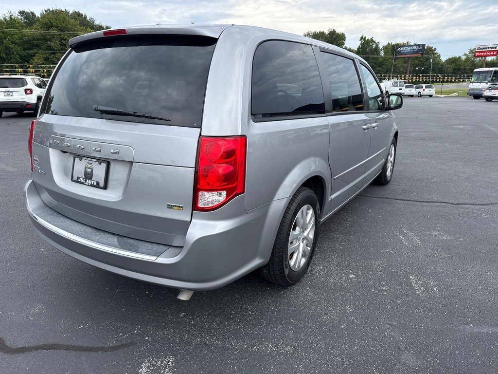 2017 Dodge Grand Caravan Image 5