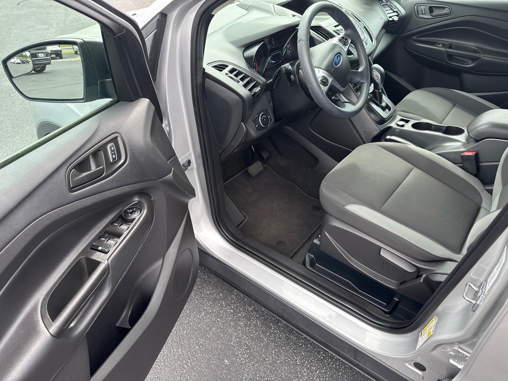 2016 Ford Escape Image 9