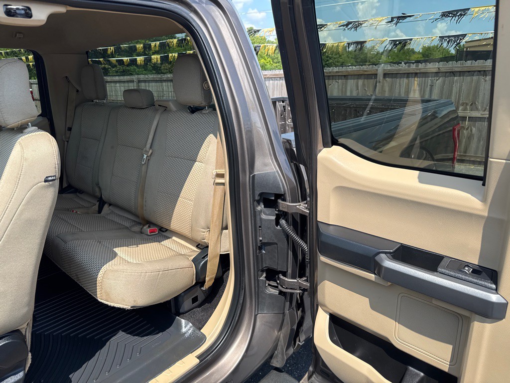 2015 Ford F-150 Image 12