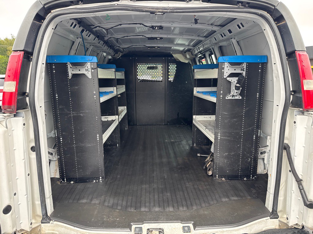 2019 Chevrolet Express Image 9