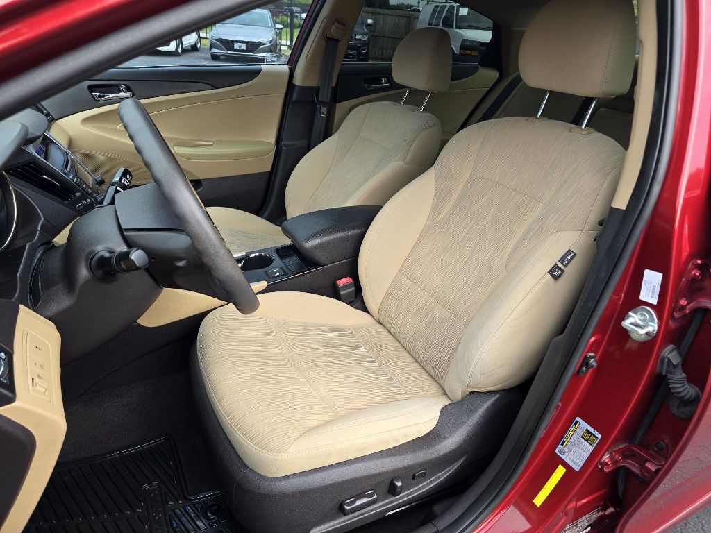 2013 Hyundai Sonata Image 10