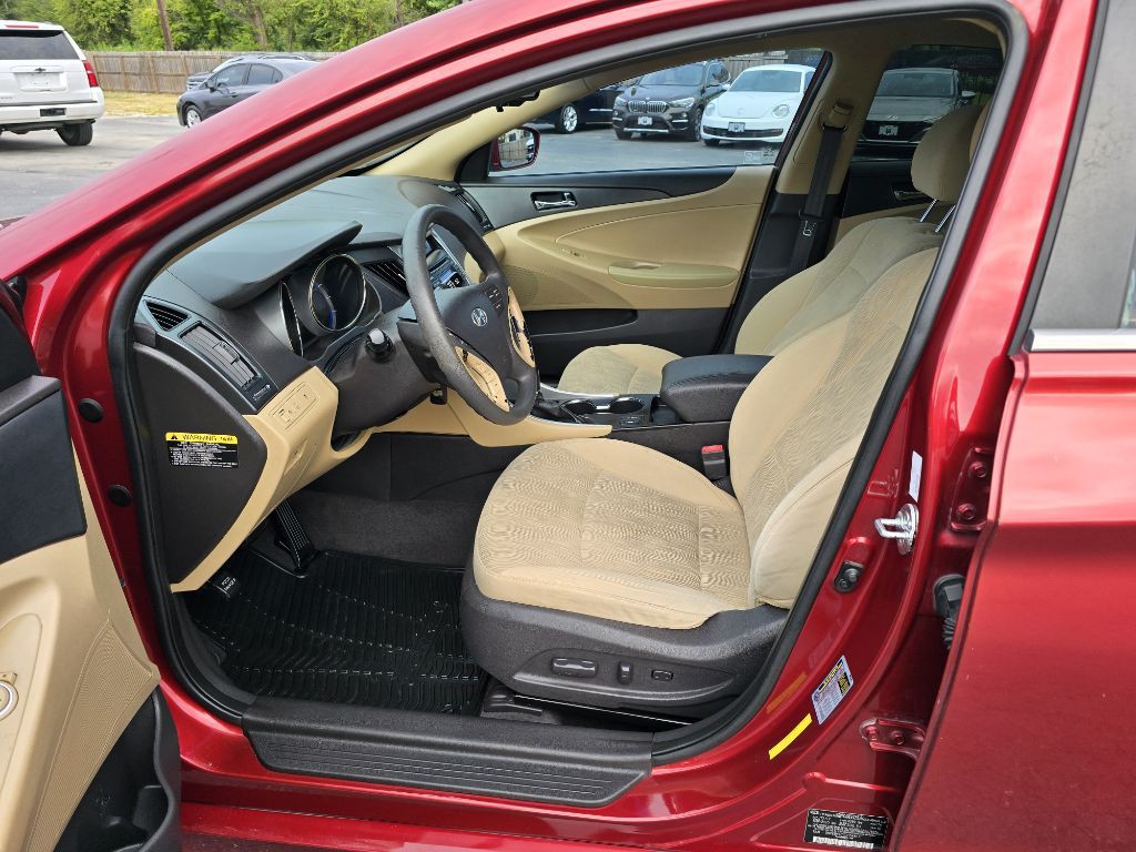 2013 Hyundai Sonata Image 11