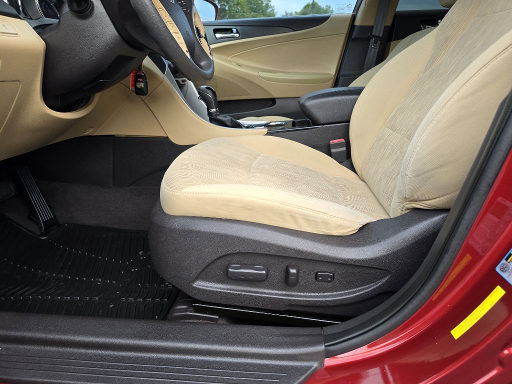 2013 Hyundai Sonata Image 12