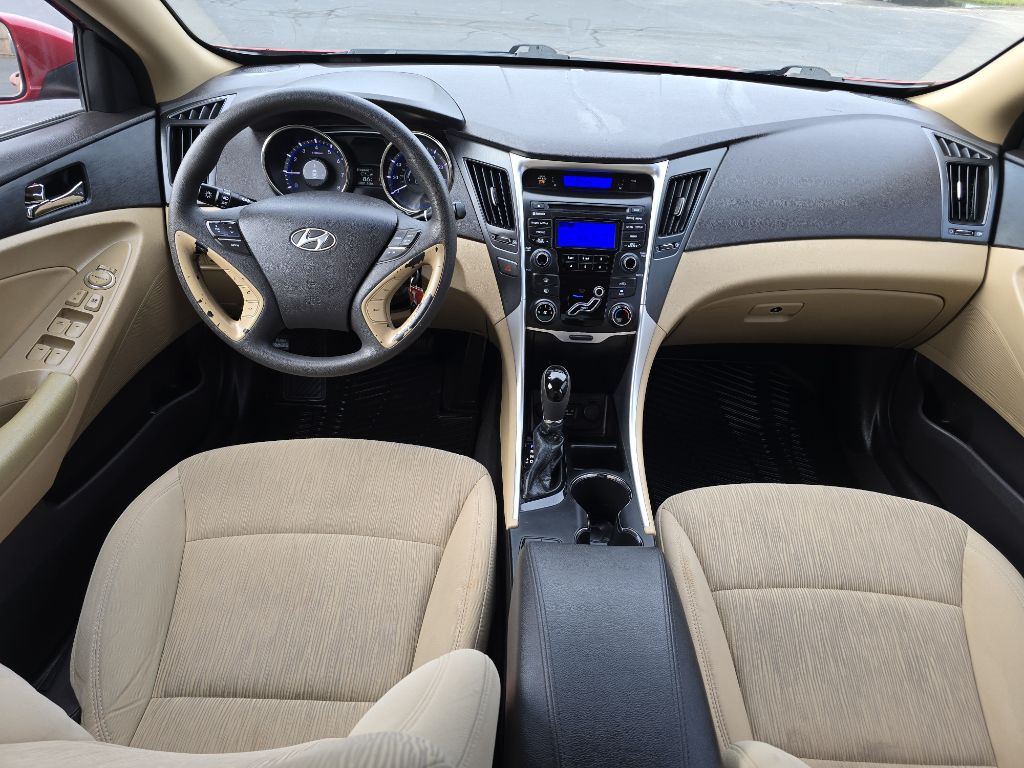 2013 Hyundai Sonata Image 16