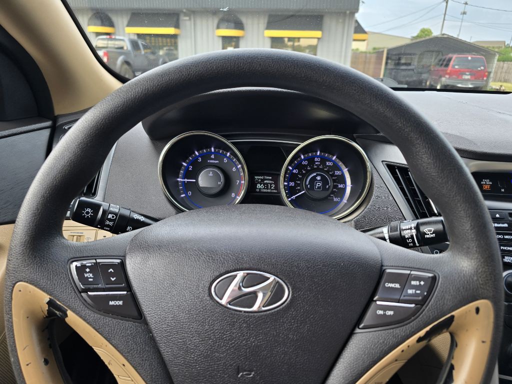 2013 Hyundai Sonata Image 17