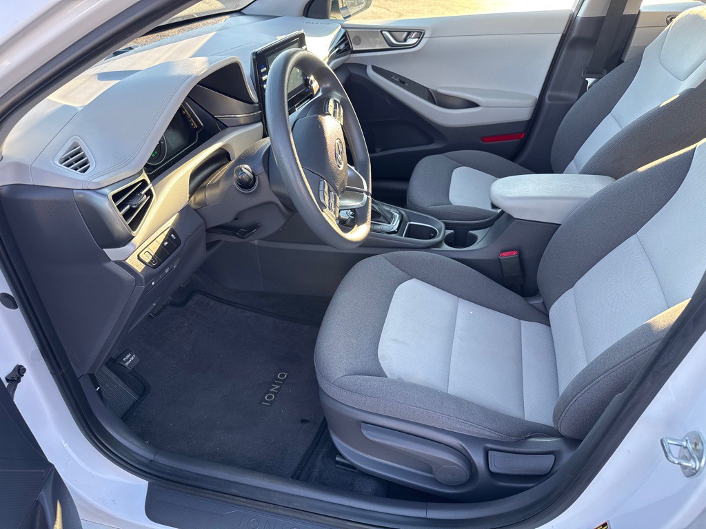 2020 Hyundai Ioniq Image 10